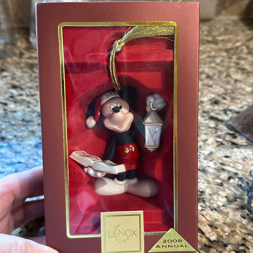 Lenox 2008 annual Mickey’s Christmas Song